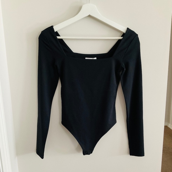 Aritzia Contour Squareneck Longsleeve Bodysuit - Picture 1 of 5